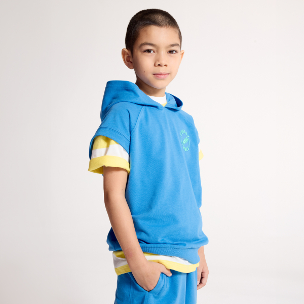 سويت شيرت بغطاء للرأس وأكمام قصيرة أخضر اللون للأولاد